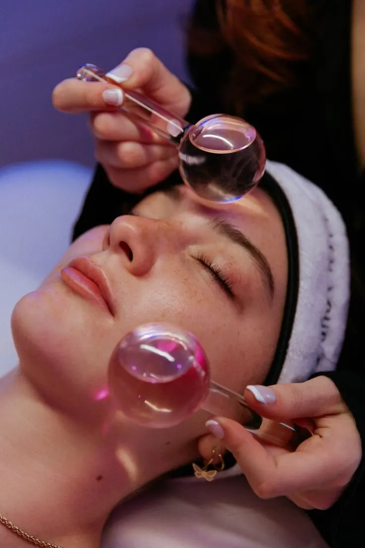 Ice globes: a two-minute ritual for puffy morning skin