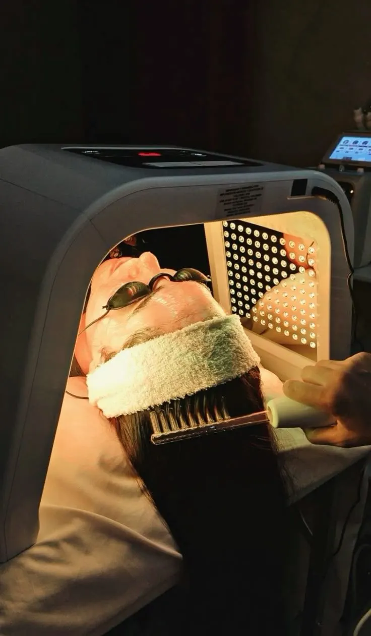 LED light facial